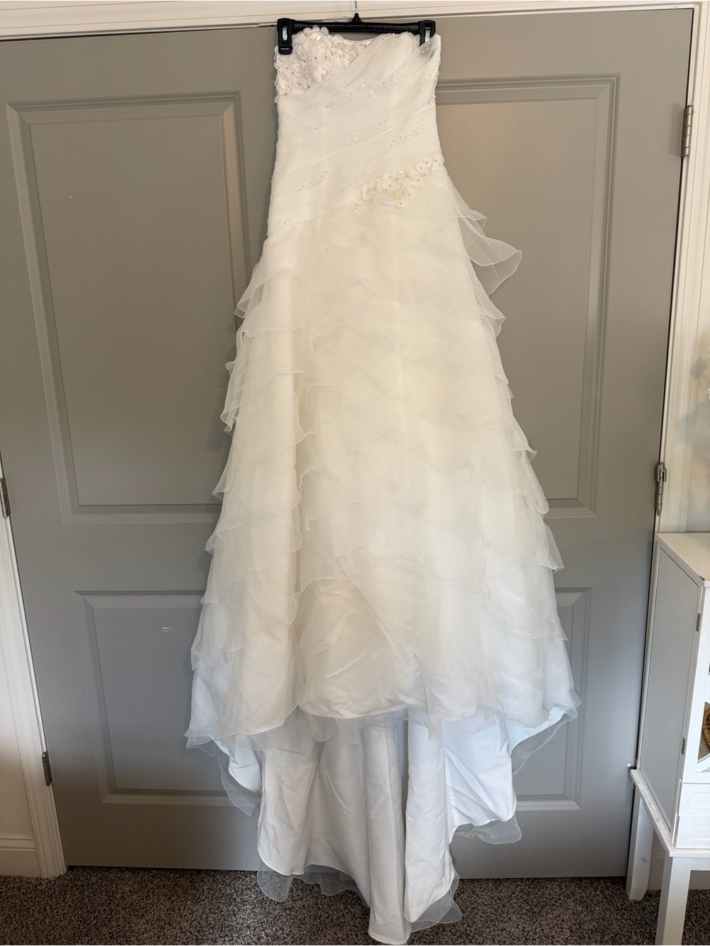 Vintage Strapless White Ruffled A-Line Wedding Dress
